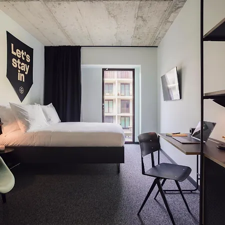 The Social Hub Porto Hotel Room photo