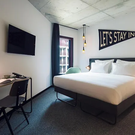 The Social Hub Porto Hotel Room photo