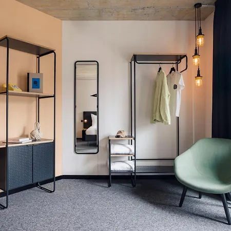 The Social Hub Porto Hotel Room photo